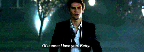 Betty's confession to Archie - Riverdale