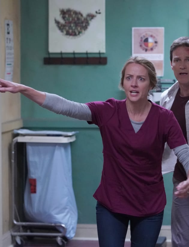Caitlin and Reed in Crisis - The Gifted Season 2 Episode 5