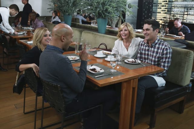 Paying the bill modern family