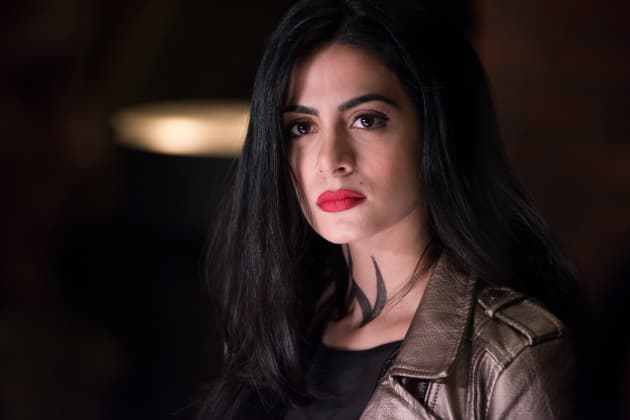 Sisterly Fear - Shadowhunters Season 3 Episode 7