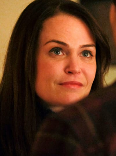 Lindsay - Tall  - A Million Little Things Season 2 Episode 16