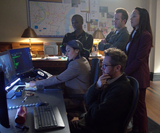 Checking the Footage  - Alert: Missing Persons Unit Season 1 Episode 2