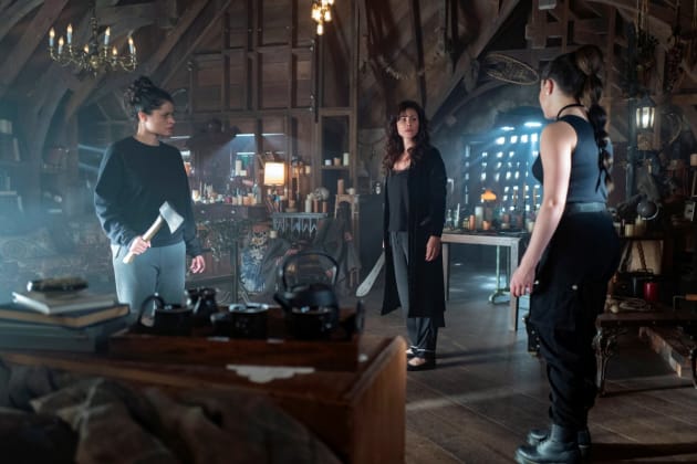 Alternate Universe Vera Sisters - Charmed (2018) Season 1 Episode 22