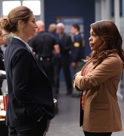 Agent to Trainee -tall - The Rookie Season 4 Episode 19