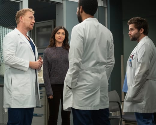 Updates on Teddy - Grey's Anatomy Season 20 Episode 1