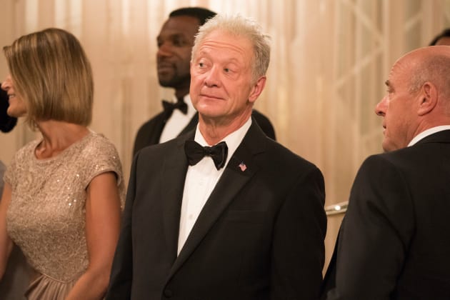 Dean Norris on Scandal