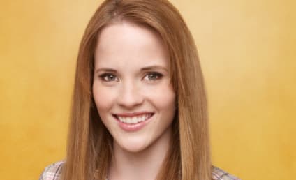 Katie Leclerc to Guest Star on Community
