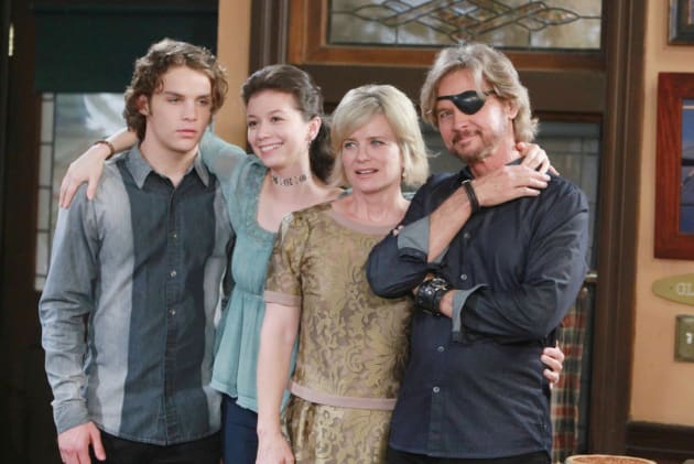 The Brady Thanksgiving - Days of Our Lives