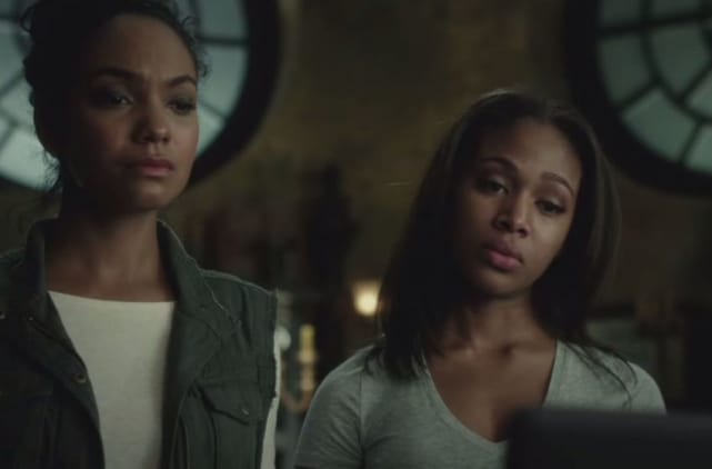 Abbie and Jenny Mills - Sleepy Hollow