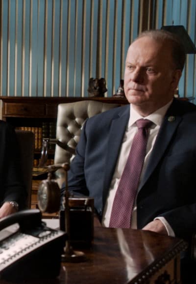 Sid Takes the Cop's Side - Blue Bloods Season 13 Episode 14