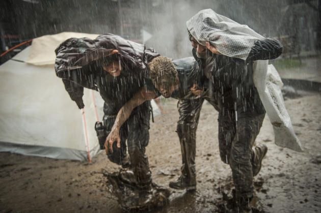 Saving People — The 100 Season 4 Episode 7