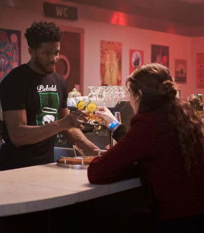 First Date - The Republic of Sarah Season 1 Episode 6
