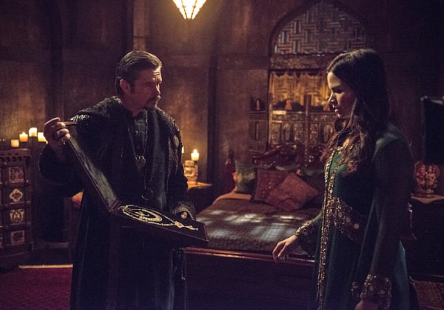 Wedding Dress - Arrow Season 3 Episode 22