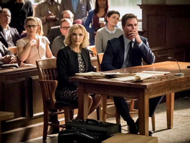 Shock and Awe - Arrow Season 6 Episode 21