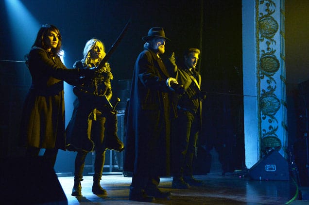 The Strigoi Are Here - The Strain Season 1 Episode 13