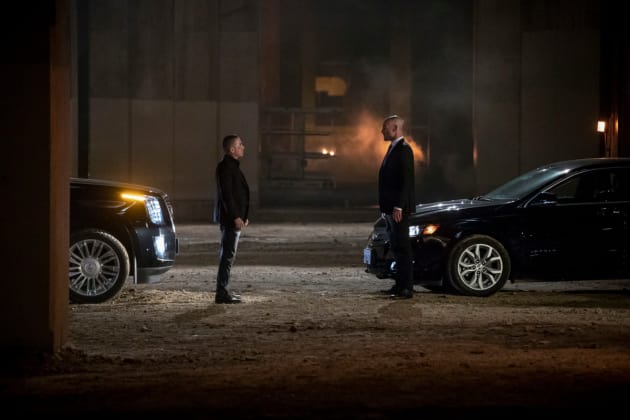 Quentin and Diaz strike a deal - Arrow Season 6 Episode 23