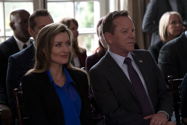 With Rapt Attention - Designated Survivor Season 1 Episode 19