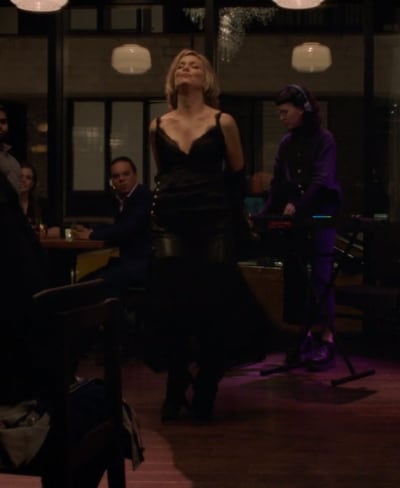 Jacqueline Getting Down - The Bold Type Season 4 Episode 7