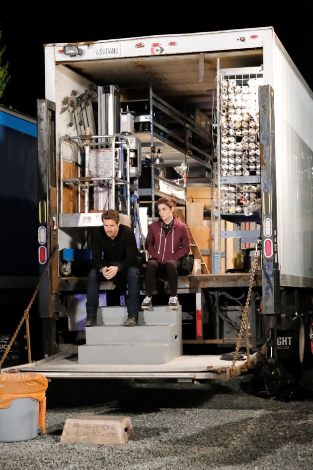 Rachel and Jeremy sit in grip truck - Wide Shot - UnREAL Season 3 Episode 9