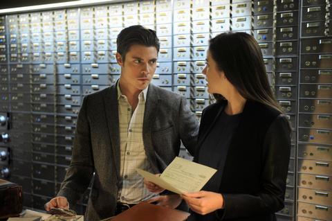 John Ross & Pamela Investigate