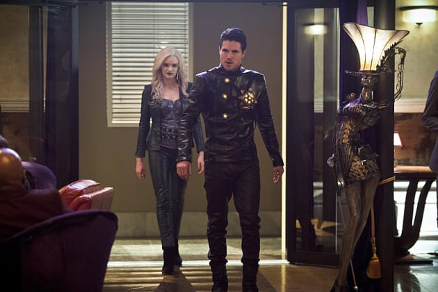 Ronnie Lives - The Flash Season 2 Episode 13