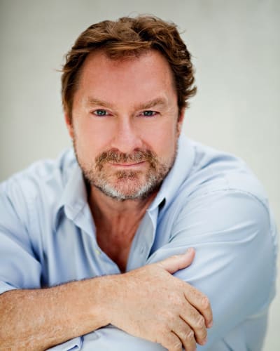 Stephen Root Headshot