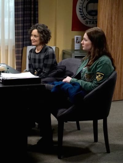 Unexpected News - The Conners Season 2 Episode 11