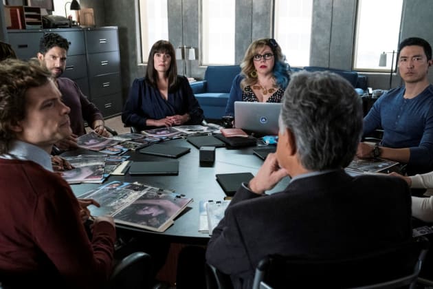 Difficult Situation - Criminal Minds Season 15 Episode 1